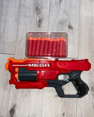 Nerf Mega Cycloneshock con 18 colpi