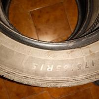 ruote Dunlop 175/65 R15 ESTIVE