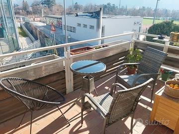 Tavolino e 2 sedie in polyrattan + poltroncina