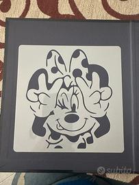 Set di 4 stencil di Minnie Mouse.