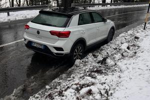 VOLKSWAGEN T-ROC 1.0 TSI BUSINESS