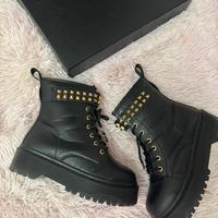 Anfibi neri borchie Gio Cellini