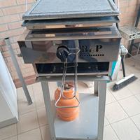 barbecue in acciaio inox