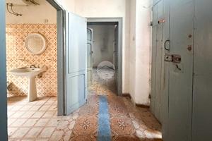 CASA SEMINDIPENDENTE A AVEZZANO