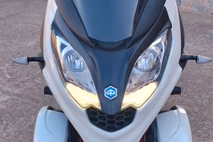 Scooter Piaggio MP3  hpe Sport 300