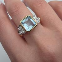 ANELLO ORO ACQUAMARINA DIAMANTI