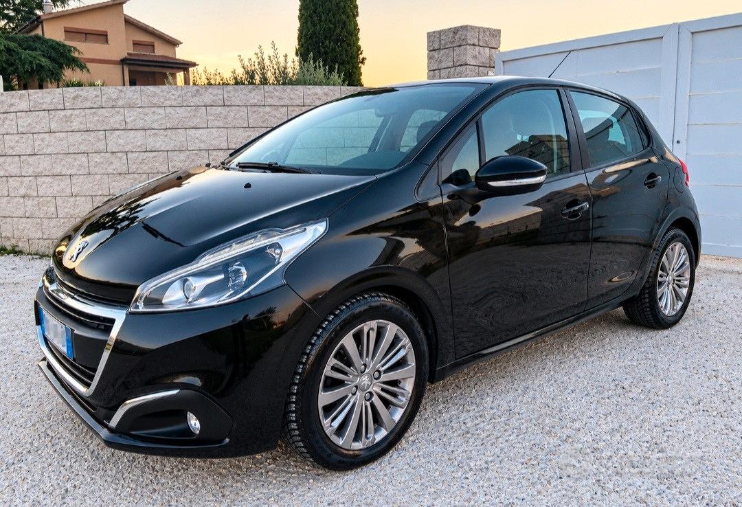 Peugeot 208 1° serie