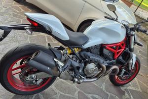 ducati monster 821