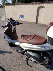 Piaggio Beverly 300 i.e. 2011