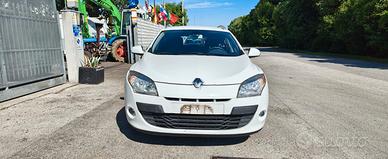 RENAULT MEGANE III SPORTOUR 2011 C/SIGLA F9QNB
