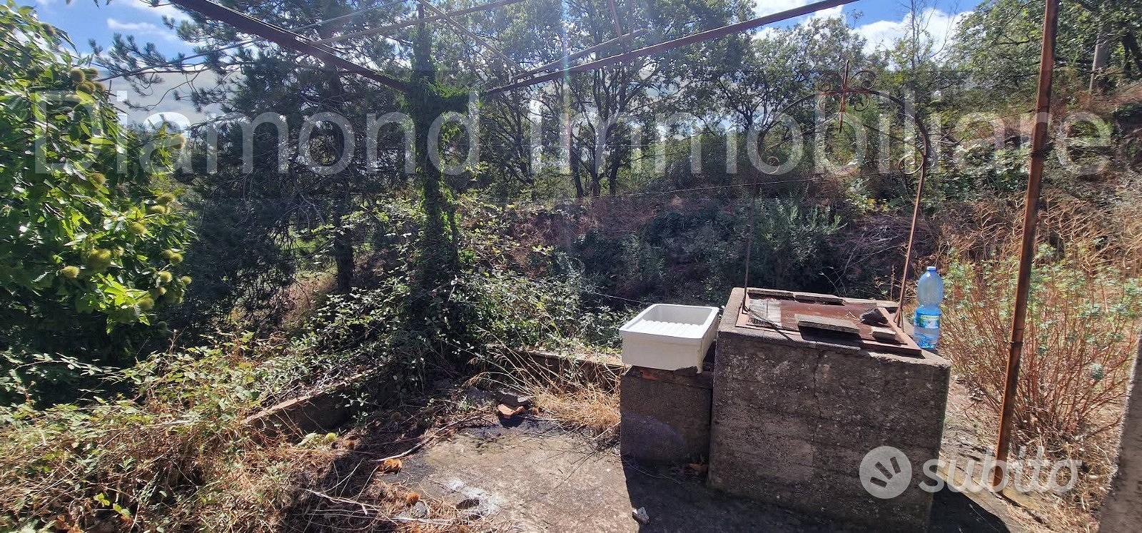 Casetta di campagna con terreno a Linguaglossa - Vista 3
