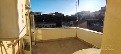 Palazzetto cielo - terra pochi passi via Roccaroma