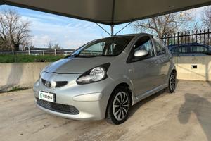 TOYOTA Aygo 1.0 12V VVT-i 5 porte OK NEOPATENTAT