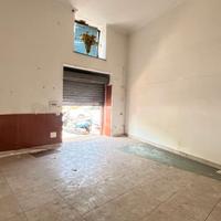 Locale commerciale in Via Carmine - Pozzuoli