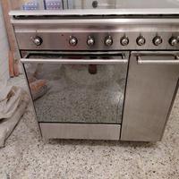 macchina a gas in acciaio con forno ventilato