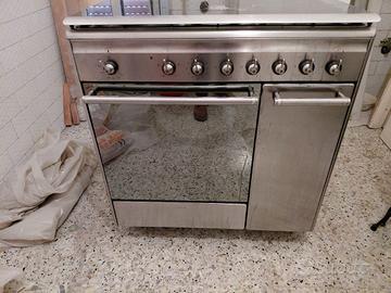 macchina a gas in acciaio con forno ventilato