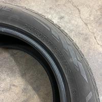 Gomme 215/60 R 17