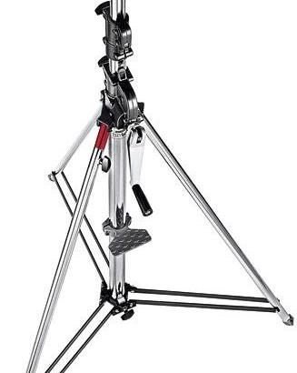 N. 2  pezzi Manfrotto 087NW Wind Up