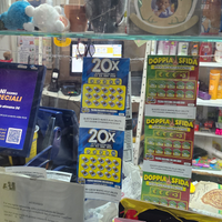 Tabaccheria zona Arenella buona posizione