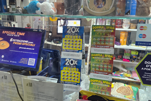 Tabaccheria zona Arenella buona posizione