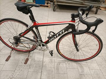 Bici da corsa  telaio in carbonio 