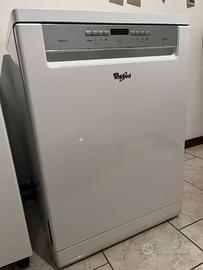 LAVASTOVIGLIE WHIRLPOOL A+++