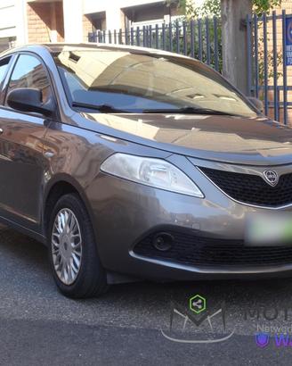 Lancia Ypsilon 1.2 69 CV 5 porte GPL NEOPATENTATI