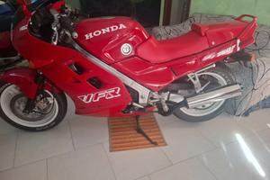 Moto VFR honda
