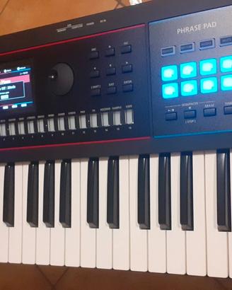 Synth Roland Juno D6