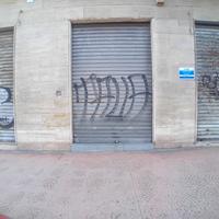 Ampio locale commerciale