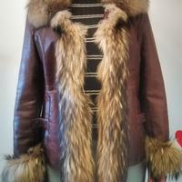 Giacca di pelle con pelliccia