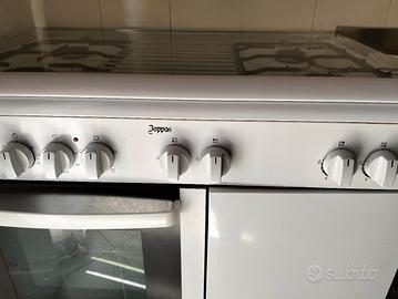 cucina con forno elettrico