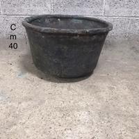 Vecchio bollitore in rame