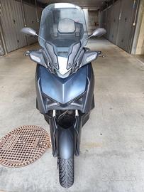 YAMAHA XMAX 300 ABS