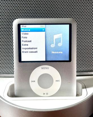 Apple iPod Nano 8GB 3rd Gen A1236 Silver Guasto