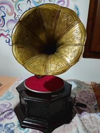 grammofono a tromba decorata funzionante anni 900