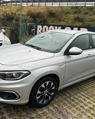 Fiat Tipo 1.6 Mjt S&S DCT SW Lounge-2020