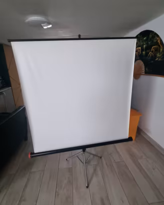 Telo per proiettore con treppiede