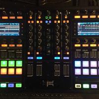 TRAKTOR S8 Native instruments