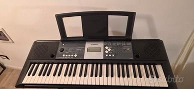 tastiera elettronica digitale Yamaha YPT-230