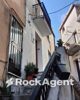 Casa indipendente di 90 m² con 2 locali a Gioiosa 