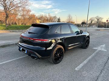 Porsche Macan 2.0 265cv - TETTO - SCARICO TASTO