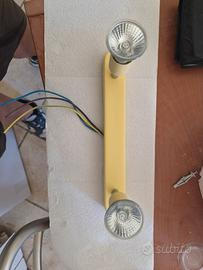 Plafoniera da soffitto con faretti regolabili 