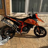 KTM690 smR SuperMotard depotenziata solo su libret