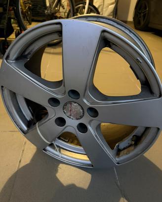 Cerchi in lega 16” Mak