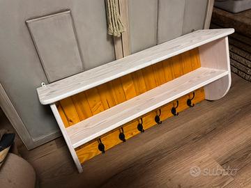 Appenditutto in legno con mensola