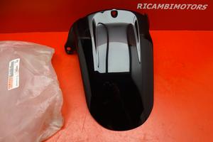 PARAFANGO POSTERIORE YAMAHA R6