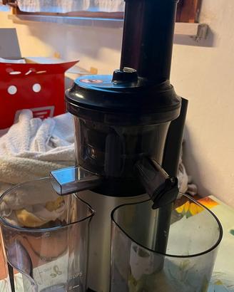 Estrattore Panasonic MJ-L500 slow juicer