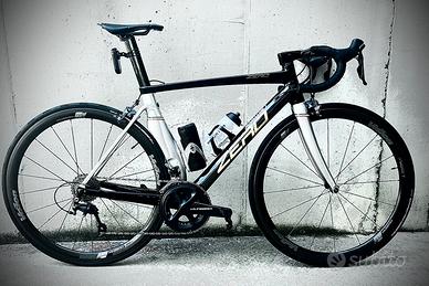 Bici da corsa in carbonio