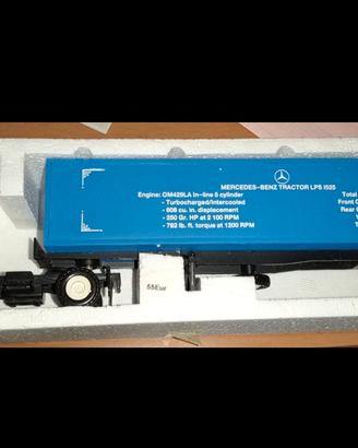Mercedes-Benz Tractor LPS 1525 camion Conrad 1/50